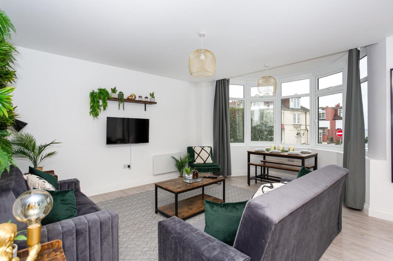 The Old Station Apartments By Sorted Stay Southend-on-Sea Exterior foto