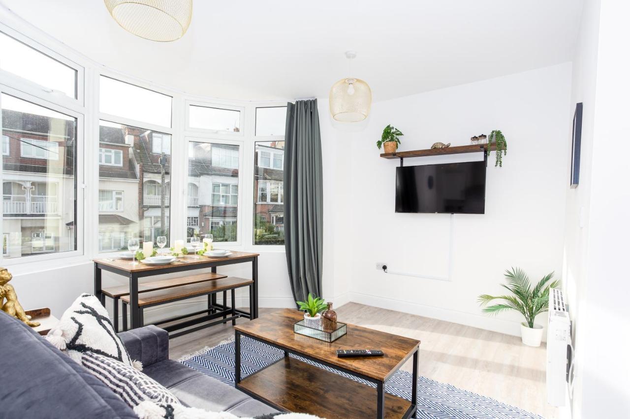 The Old Station Apartments By Sorted Stay Southend-on-Sea Exterior foto