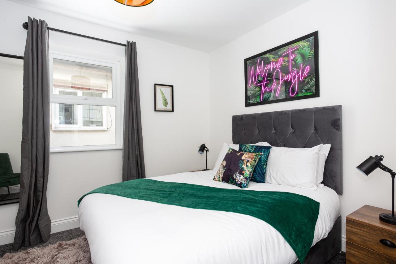 The Old Station Apartments By Sorted Stay Southend-on-Sea Exterior foto